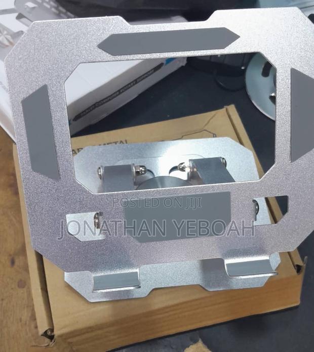 Foldable Tablet Stand · Photo 3