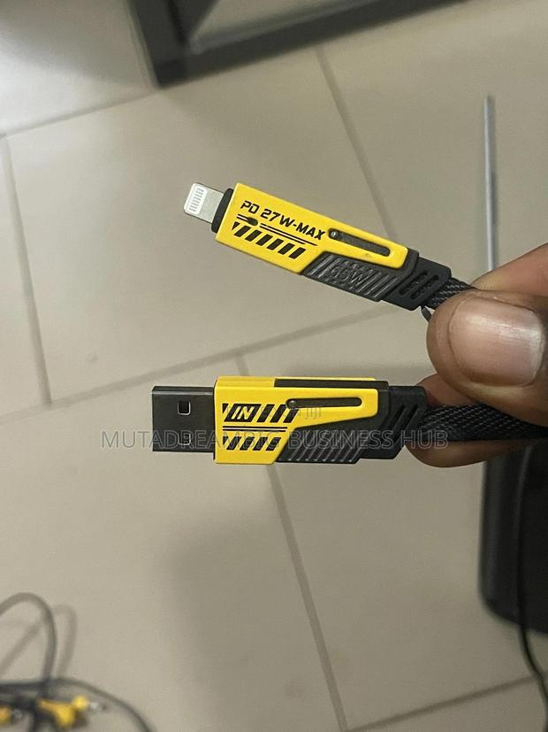Phone Chargers 4in1 Cables photo 3