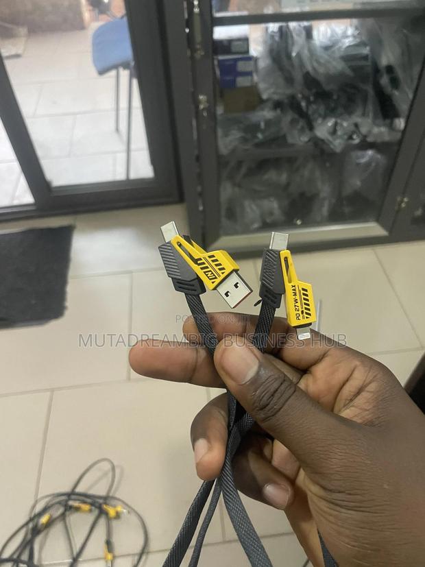 Phone Chargers 4in1 Cables photo 4