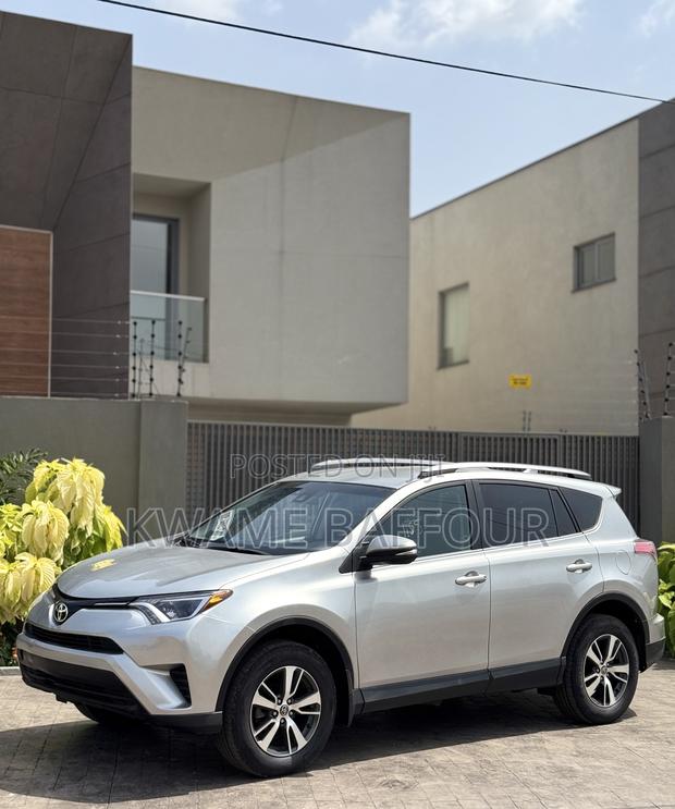 Toyota RAV4 2018 Silver