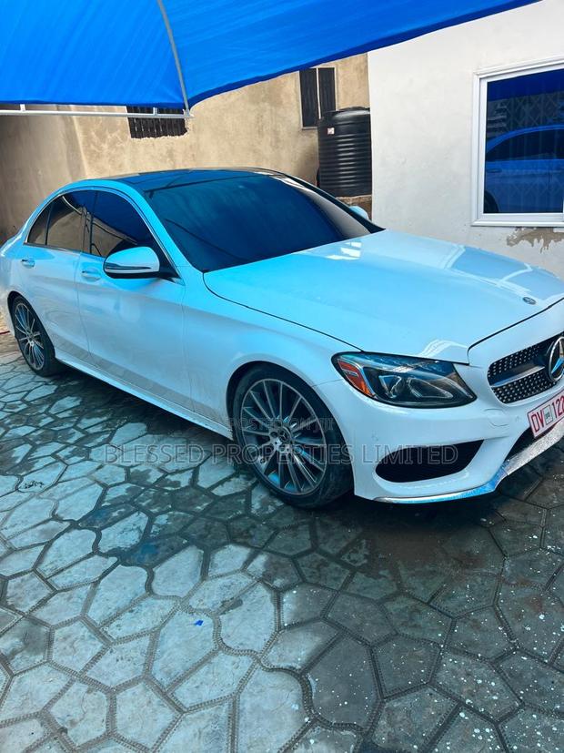 Mercedes-Benz C300 2017 White