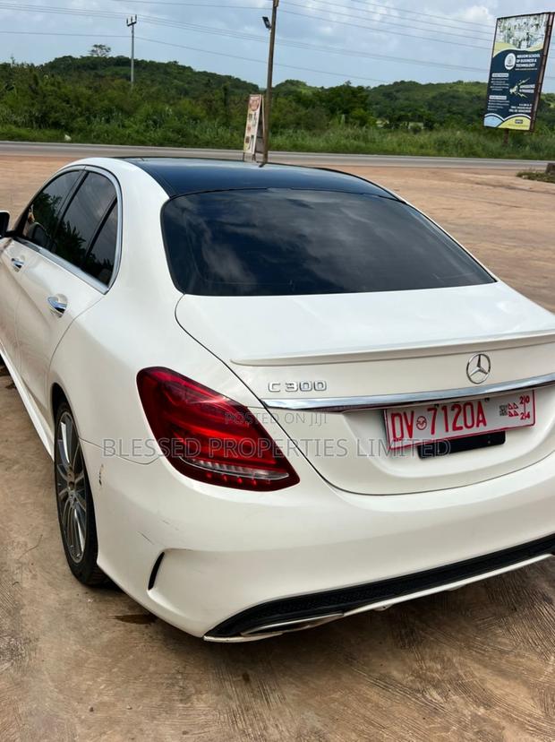 Mercedes-Benz C300 2017 White