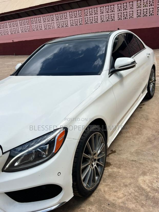 Mercedes-Benz C300 2017 White