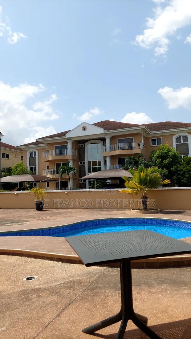 Furnished 3bdrm Apartment for sale · Photo 2