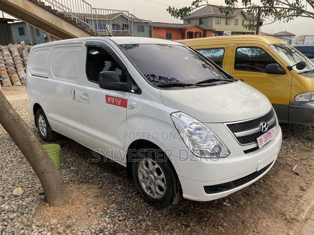 Hyundai Starex 2014 White