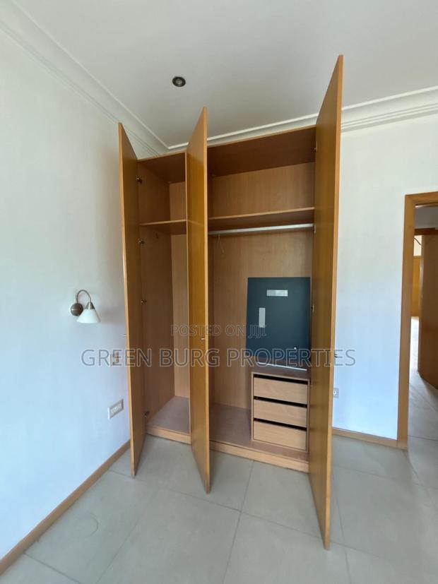 4bdrm House in Cantonments for rent photo 11