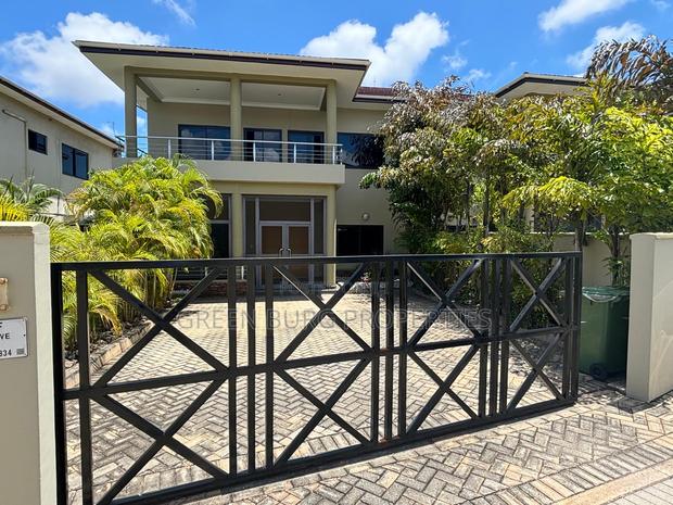 4bdrm House in Cantonments for rent photo 3