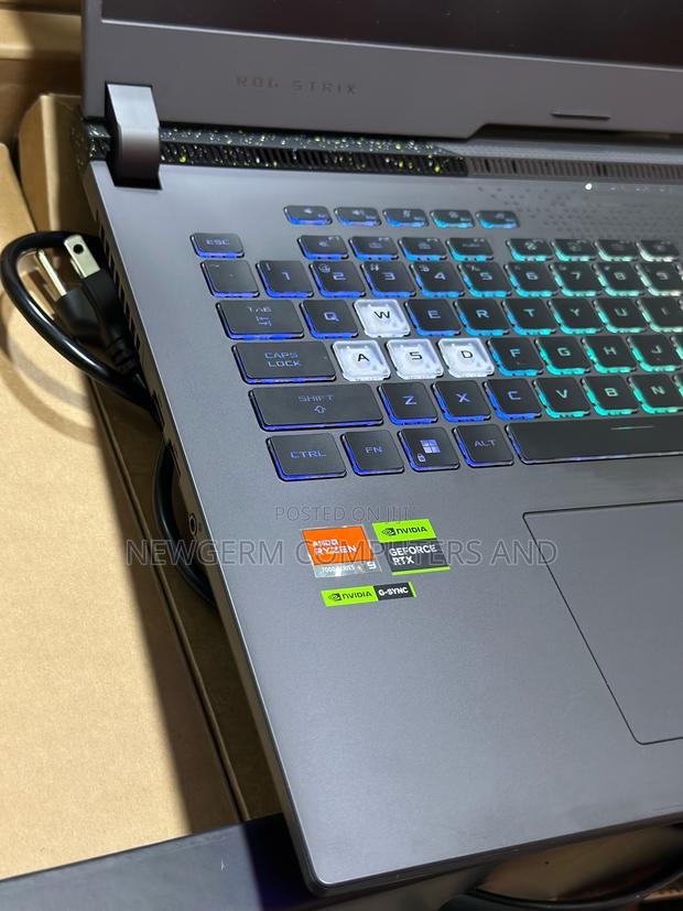 New Laptop Asus ROG Strix G17 16GB AMD Ryzen 9 SSD 1T photo 4