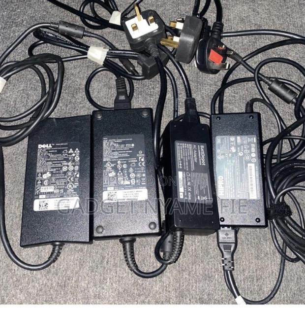 45 Watts Laptop Charger (Big Pin) · Photo 2