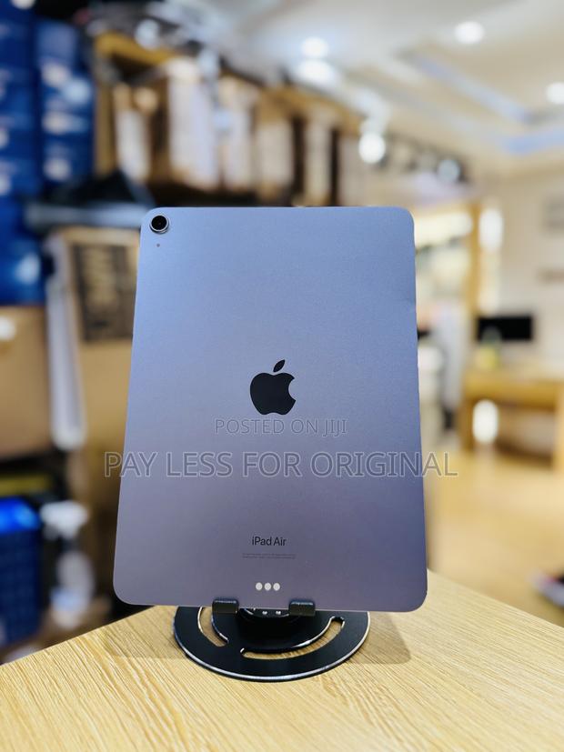 Apple iPad Air (2022) 64 GB Blue · Photo 4