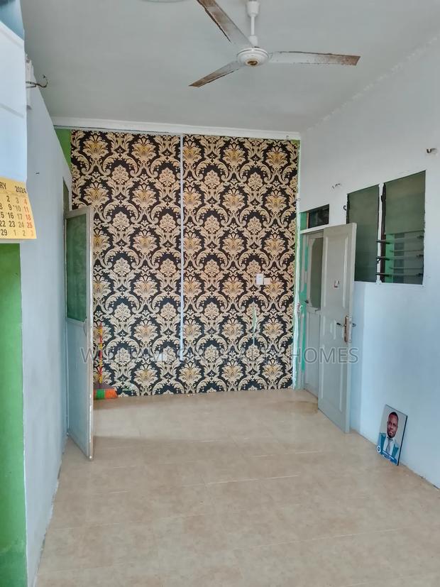 1bdrm Apartment in Spintex Road for rent · Photo 3
