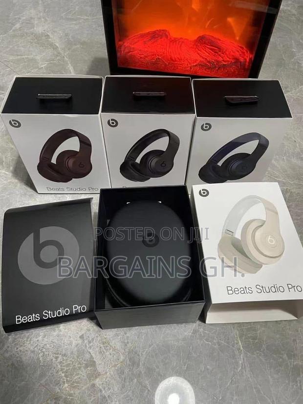 Beats Studio Pro Headset With Protective Case photo 2