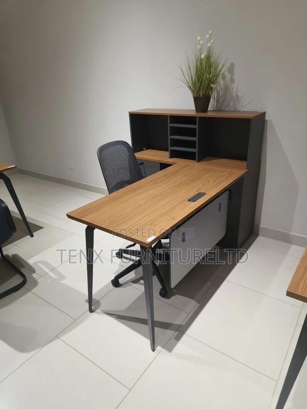 Staff Desk · Photo 4