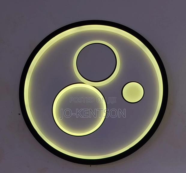 Stunning Round Ceiling Light With Remote photo 2