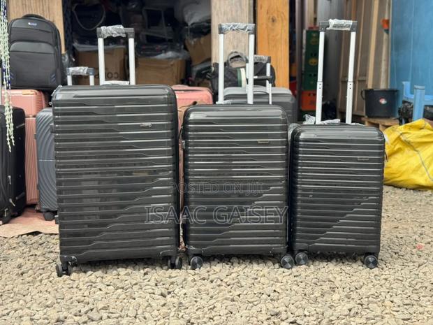 3set 30" Concord Anticrake Luggages/Travel Bags · Photo 2