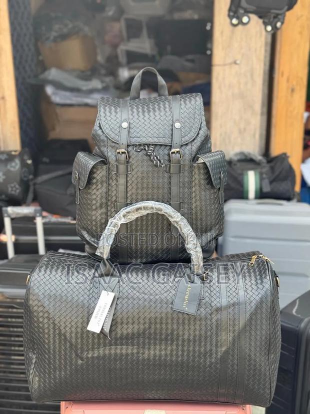 Two Set Quality Duffel Travel Bag With Backpack · Photo 3