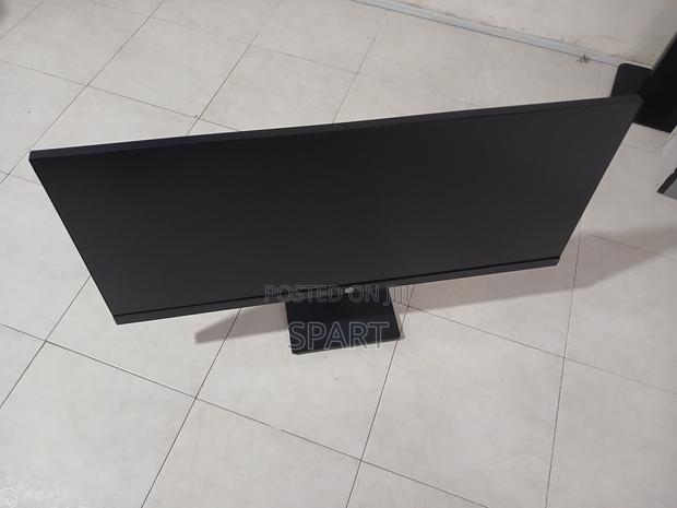 34inch Hp X34 Gaming Monitor photo 3