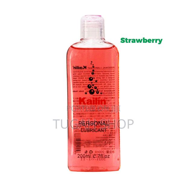 Strawberry Flavored Water-Based Lubricant - 200ml