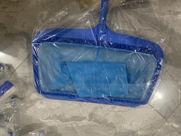 Swimming Pool Brush (Plastic) photo 3