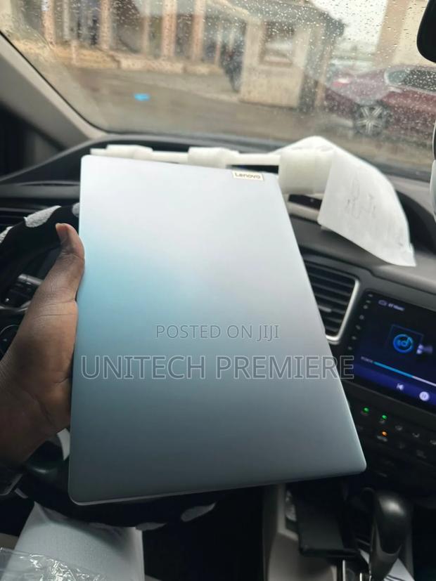 New Laptop Lenovo Ideapad 3 8GB Intel Core I5 SSD 512GB photo 3