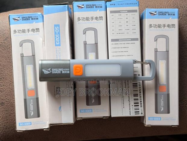New Xiaomi Portable LED Flashlight USB Rechargeable photo 3