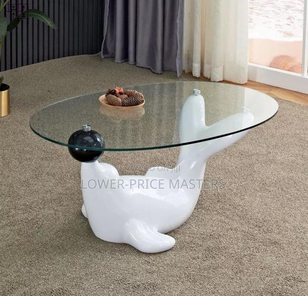 Classy Glass Center Table · Photo 4