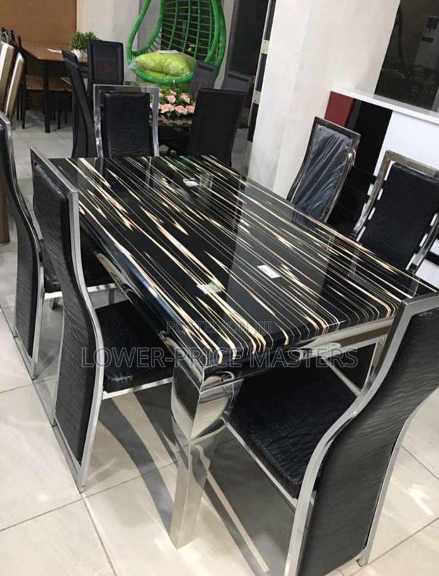 Marble 6 Dining Table Complete · Photo 4