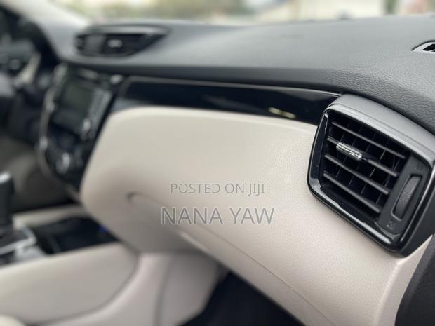 Nissan Rogue SL AWD 2019 White