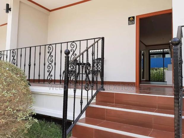 Simple Balcony Designs · Photo 2