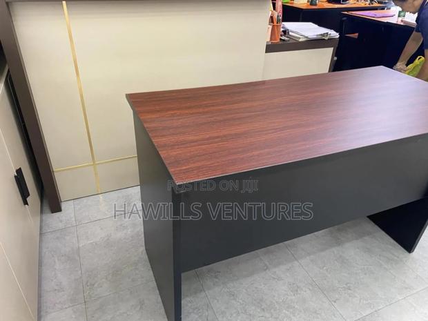 Modern Simple Staff Desk · Photo 3