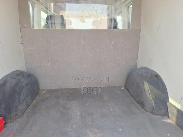 Dodge B3500 2015 White photo 3
