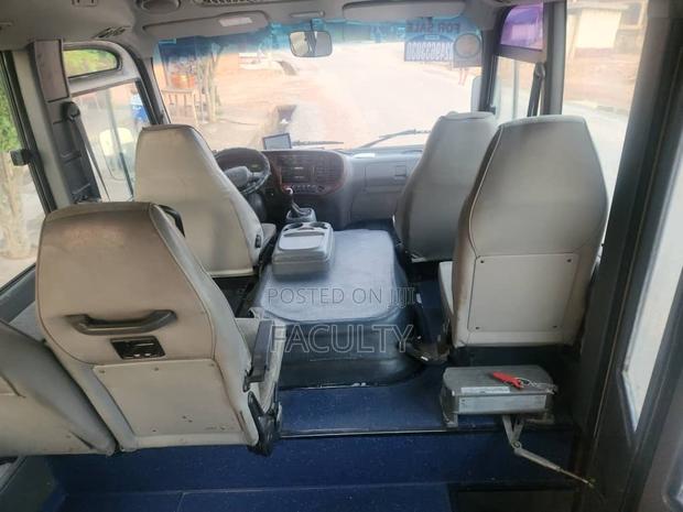 Hyundai County 2012 White