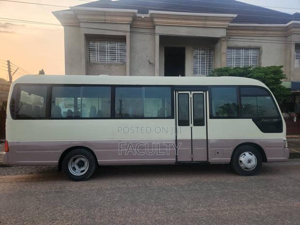 Hyundai County 2012 White