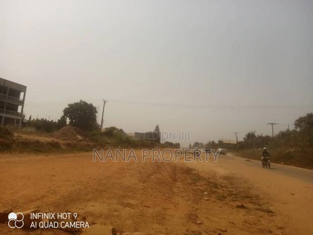 30 Acre of Land for Sale Located at Oyibi Saasabi Junction · Photo 3