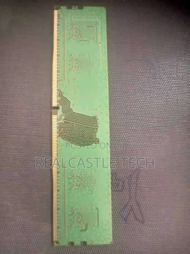 Samsung M378a5244cbo SSD photo 3
