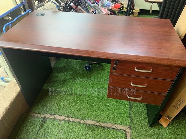 Office Table With Side Drawer · Photo 2