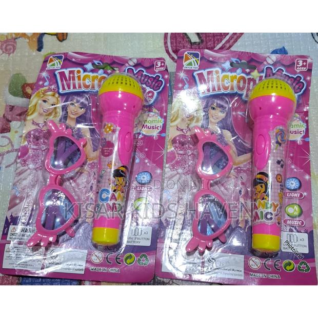 Kids Microphone With Music and Glasses · Photo 2