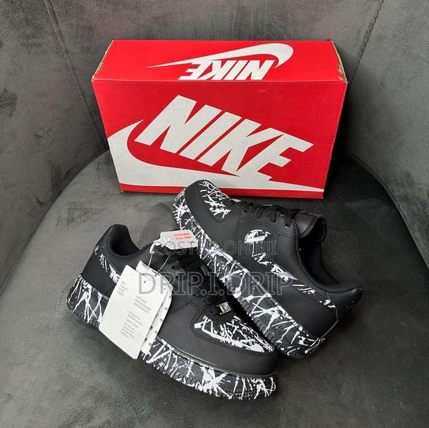 Airforce 1black With Touches of White.Grade a ,Hard and Toug · Photo 4