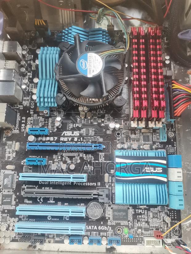 Motherboard and Cpu · Photo 2