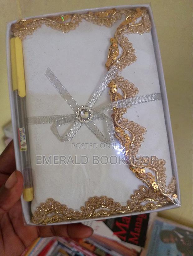 Wedding Bible Gold · Photo 2