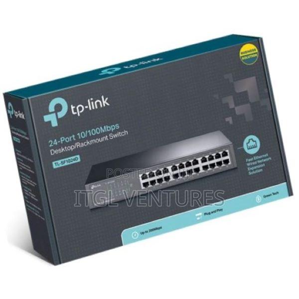 TP-Link 24-Port 10/100mbps Desktop/Rackmount Switch · Photo 2