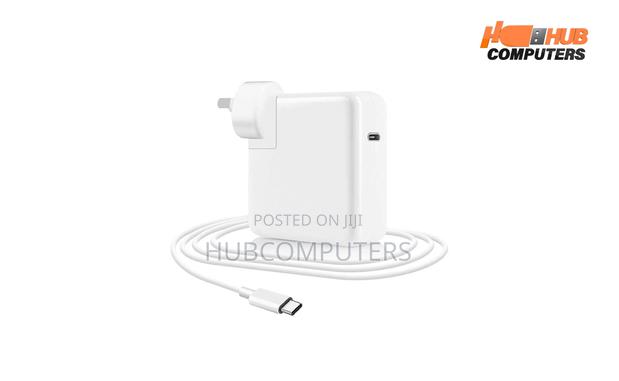 Macbook Type C Power Adapter 30w /61w /87w /96w · Photo 3