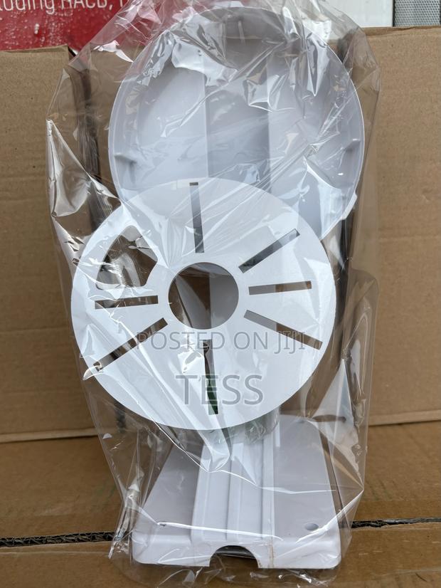 Camera Mount CCTV Indoor and Outdoor Plastic · Photo 3