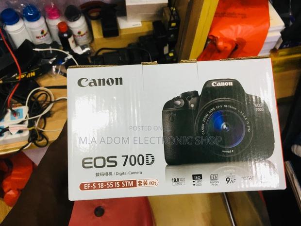 Canon Eos 700d Camera With 18-55 Mm Lens · Photo 2