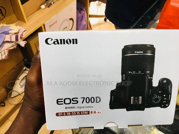 Canon EOS 700D: Your Creative DSLR Companion · Photo 2