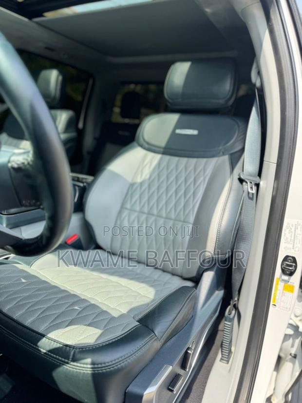 Ford F-150 2023 White