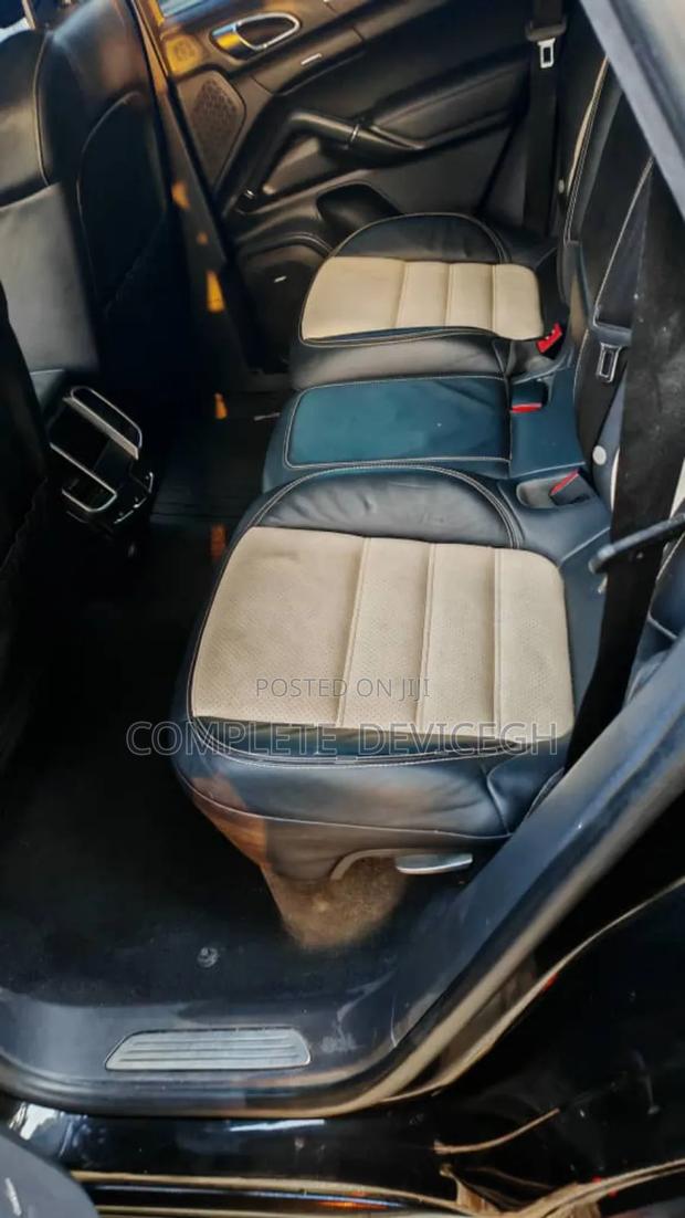 Porsche Cayenne 2016 Black