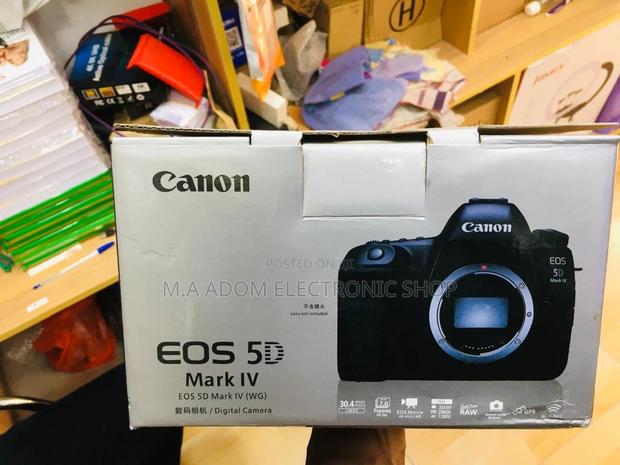 Canon EOS 5D Mark IV: The Ultimate DSLR · Photo 2