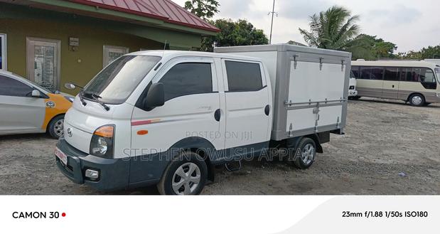 Hyunda Porter Duoble Cabin With Container photo 2