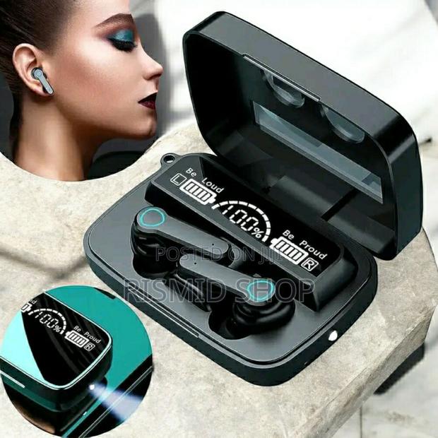 M19 Earbuds With Mini Power Bank